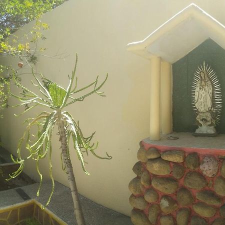 Room In Guest Room - Padrinos Hostal La Paz Full House Esterno foto