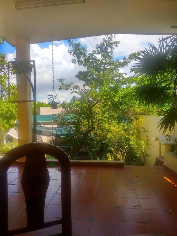 Room In Guest Room - Padrinos Hostal La Paz Full House Esterno foto
